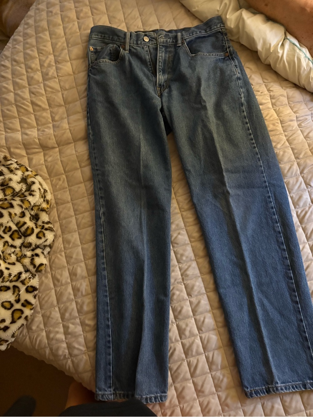 Levi's 550 Relaxed Straight Jeans - Light Blue Denim